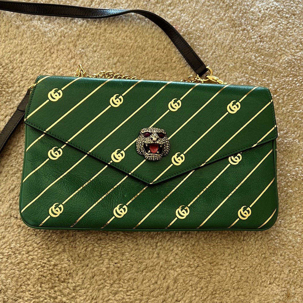 GUCCi Thiara medium double handled shoulder bag . EUC